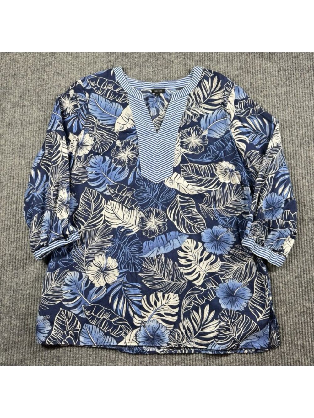 Talbots 3/4 Sleeve Top Womens Large Blue Floral Palm Tunic Split Neck Slit Hem